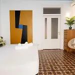 De Lujo 7 Hab Con Balcon En Gran Via -grupos Hasta 14 - 8min A Pie Passeig Gracia Apartment