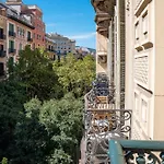 De Lujo 7 Hab Con Balcon En Gran Via -grupos Hasta 14 - 8min A Pie Passeig Gracia Apartment